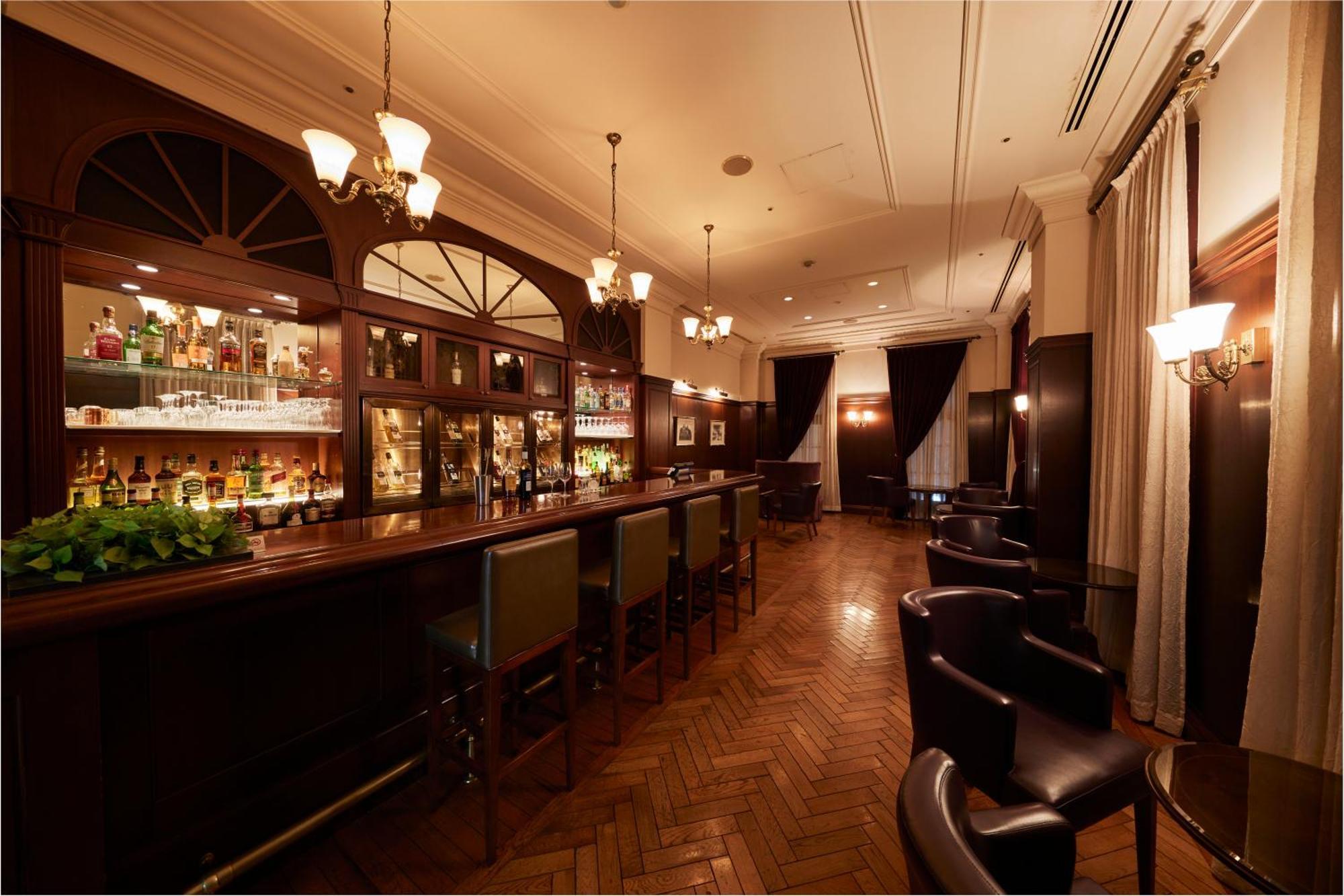 Hotel Den Haag Huis Ten Bosch Sasebo Extérieur photo The bar at the New York Palace
