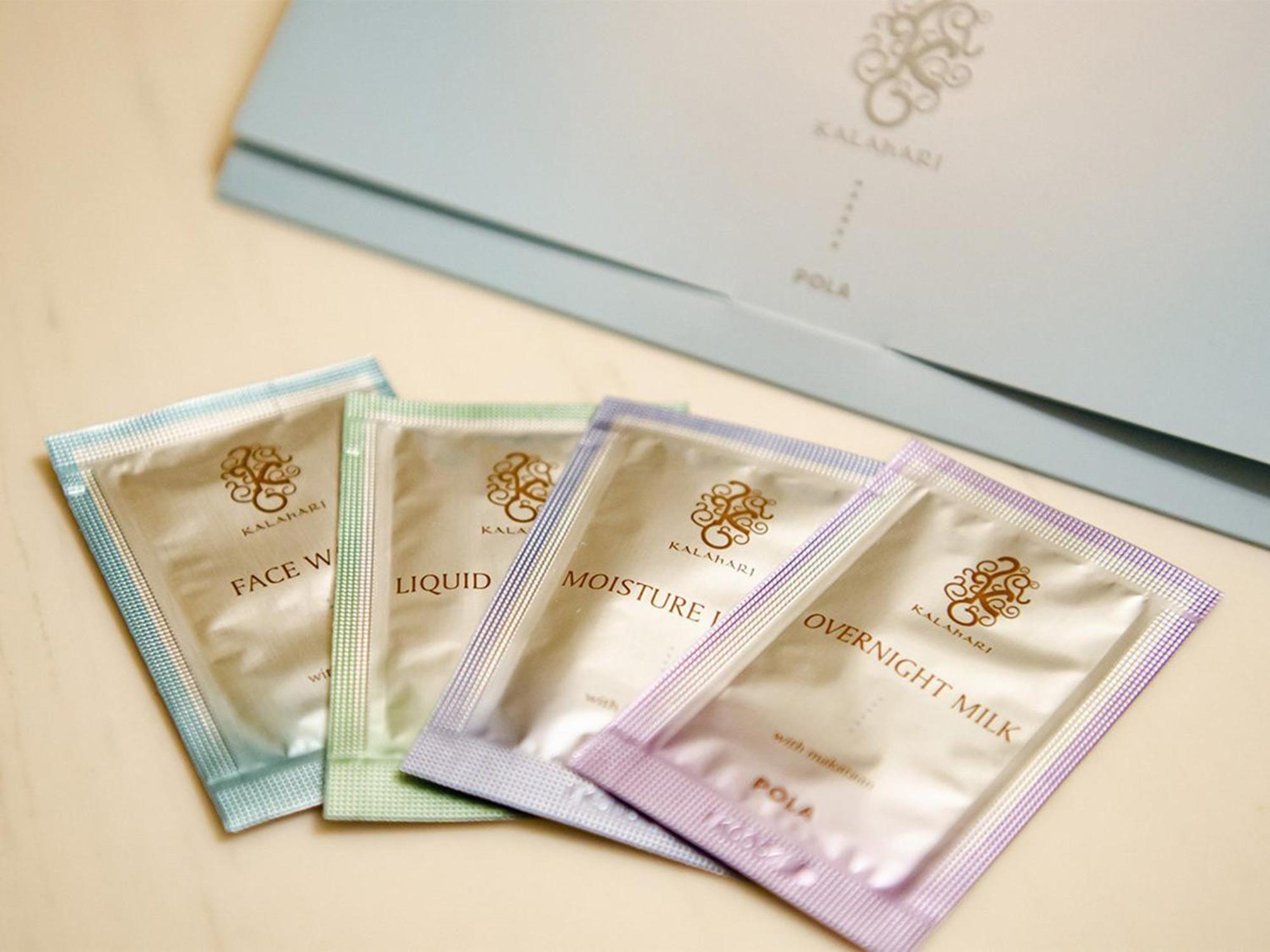 Hotel Den Haag Huis Ten Bosch Sasebo Extérieur photo A selection of the four flavours of the tea