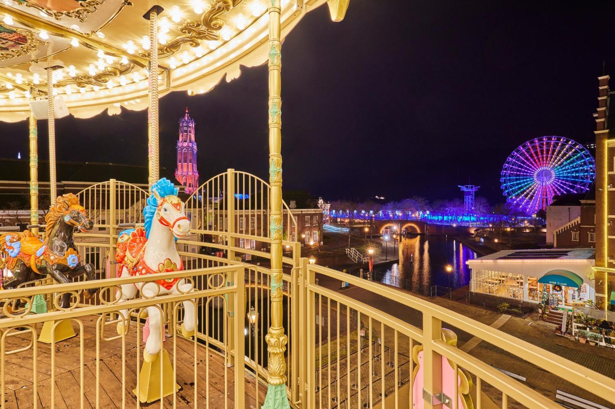 Hotel Den Haag Huis Ten Bosch Sasebo Extérieur photo View of the park at night